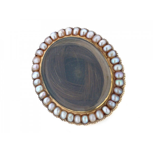 14K Gold Brooch adorned with Natural Pearls