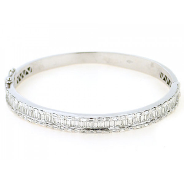 Diamond Bracelet set in 18K White Gold