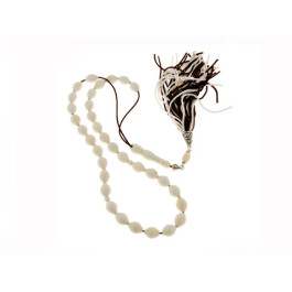 Κομπολόι από Ivory, ασημένια αλυσίδα και παππά Κομπολόι από Ivory, ασημένια αλυσίδα και παππά