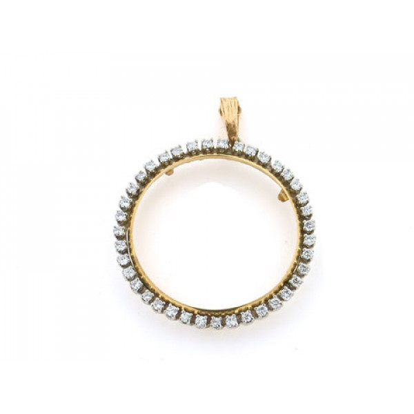 Pendant adorned with Diamonds set in 14K Gold