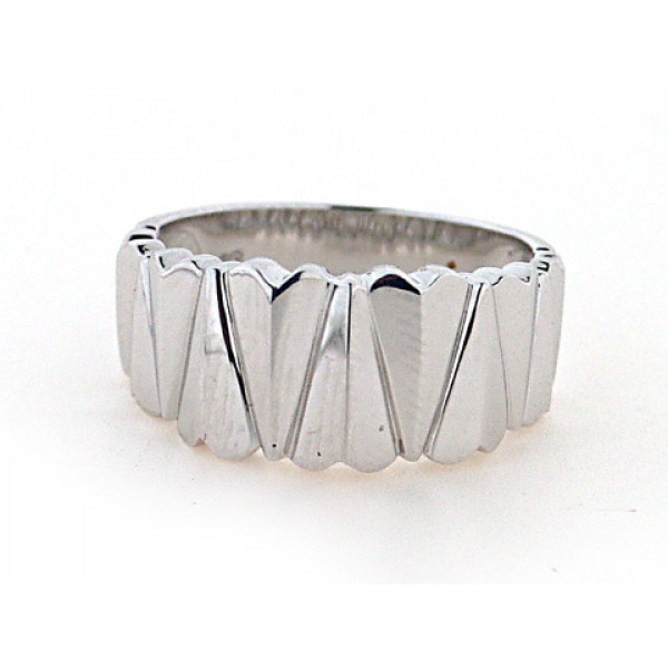 Platinum Plated Silver Ring with Patterns that form Hearts