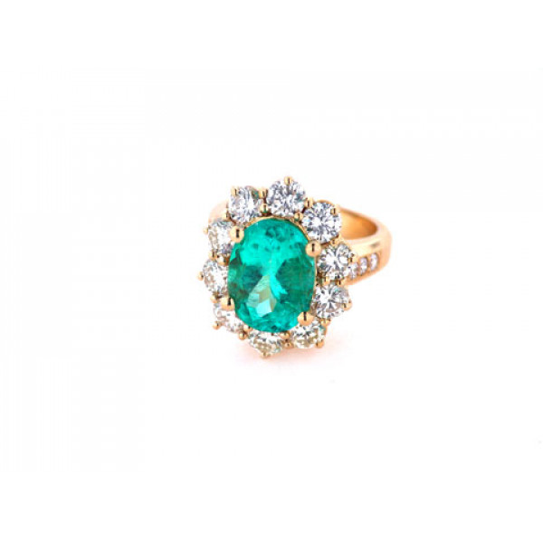 Colombian Emerald Ring set in 18K Gold