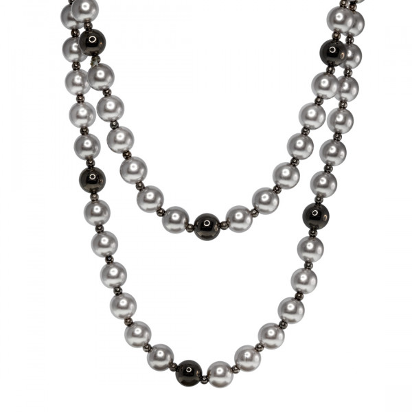 Long Necklace adorned with Grey Mayorica Pearls