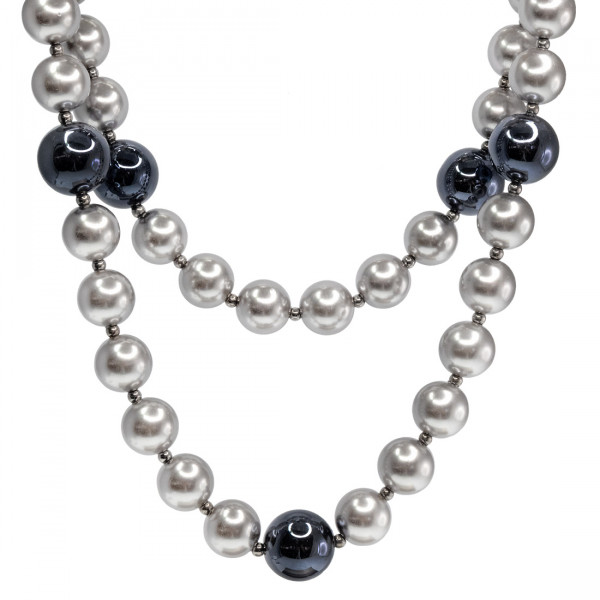 Grey Necklace with Large Majorca Pearls