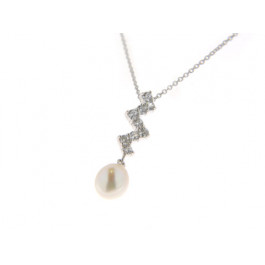 Minimal Pearl Pendant