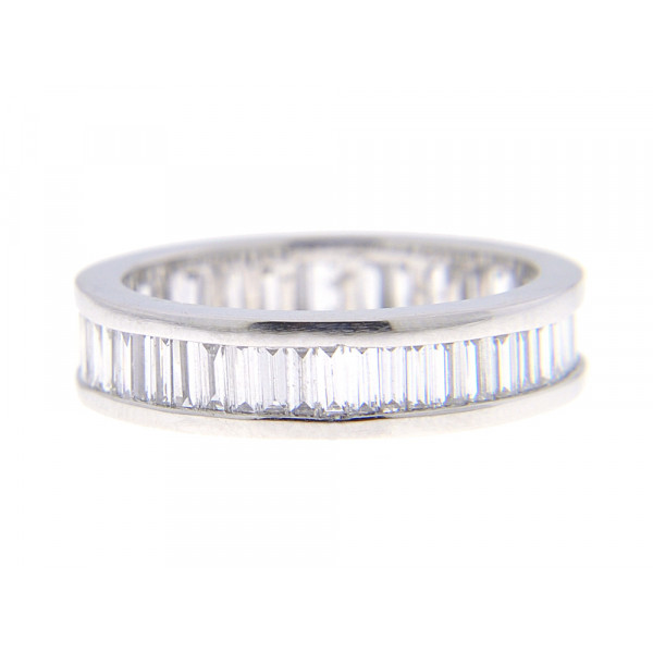 Diamond Eternity Ring set in 18K White Gold