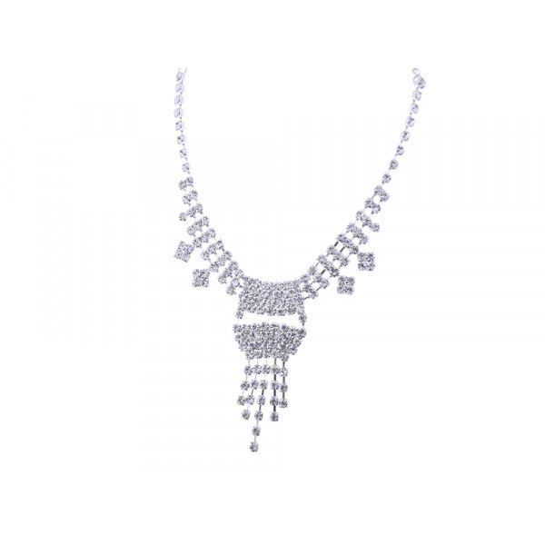 Jewellery set consisting of a necklace, earrings, bracelet, and ring adorned with white sapphires.