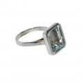 Δαχτυλίδι Λευκό Χρυσό με μία Emerald Cut Aquamarine Βραζιλίας