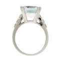 White Gold Solitaire Ring adorned with an Aquamarine and Diamonds
