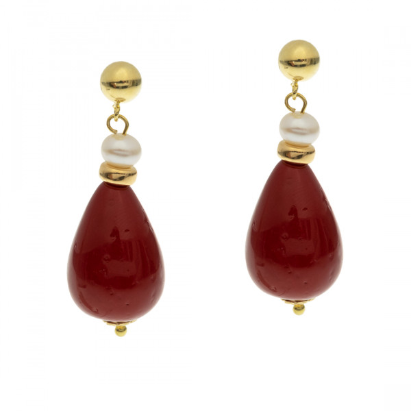 Spring collection earrings with pearls and shells set in gold plated silver