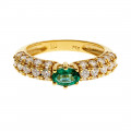 18K Gold Handmade Ring adorned with a Colombian Emerald and Diamonds