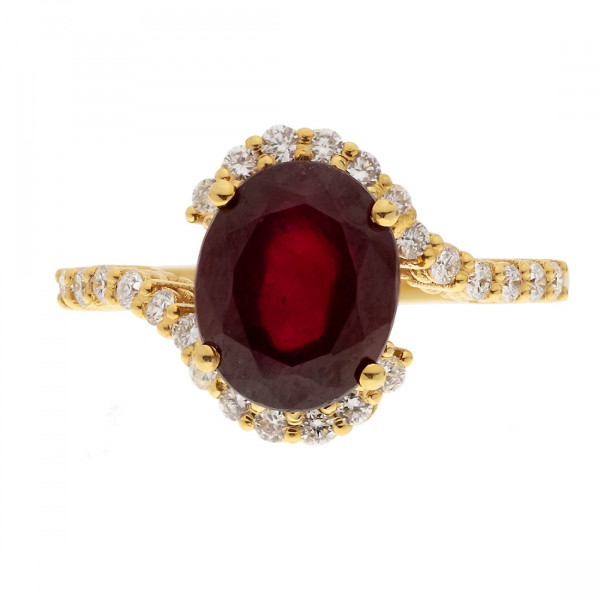 Gold Ring adorned with Ruby and Diamonds