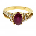 18K Gold Ring adorned with a Ruby and Diamonds