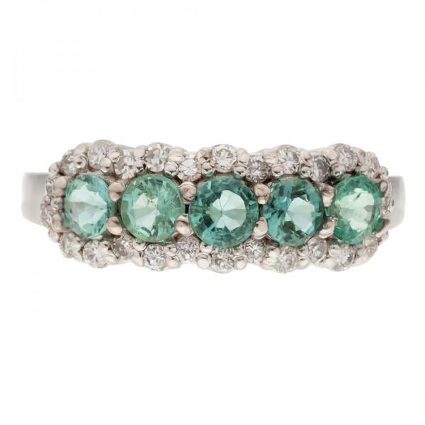 White Gold Ring adorned with Emeralds and Diamonds