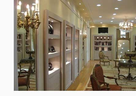 gt tsangarakis store inside